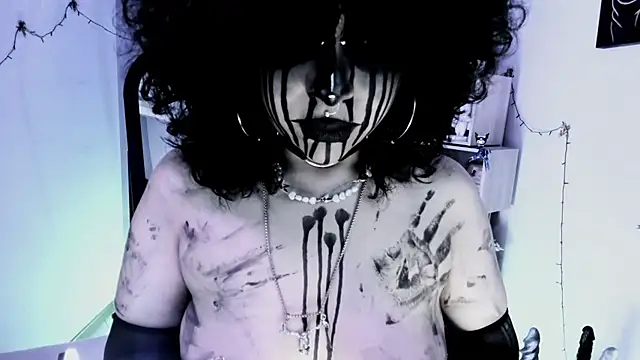 kuromi69 online show from 04-18-26, 08:27