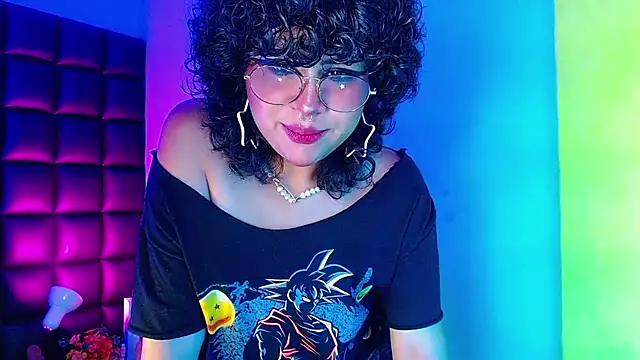 Snapshot of kuromi69 chatting on 03-12-25, 08:30 kuromi69 online show from 03-12-25, 08:30