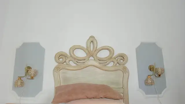 Sara  Williams online show from 01-14-26, 03:54