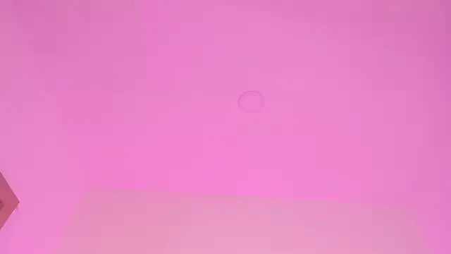 Sara  Williams online show from 01-12-26, 03:57