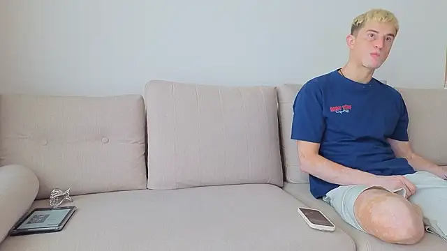 Snapshot of Morning_Stars chatting on 02-01-26, 04:44 Morning Stars online show from 02-01-26, 04:44