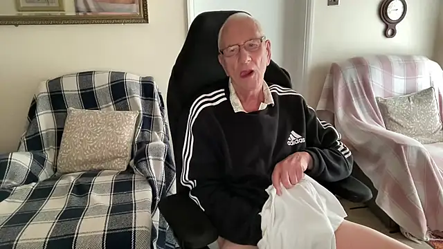 cutaboverest online show from 06-01-26, 03:55