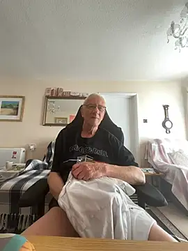 cutaboverest online show from 03-28-26, 03:57