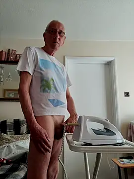 cutaboverest online show from 05-24-26, 03:01