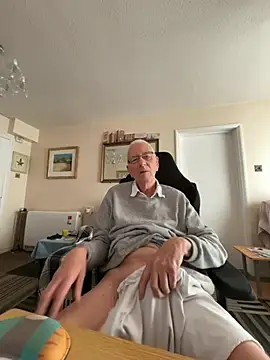 cutaboverest online show from 02-08-26, 04:05