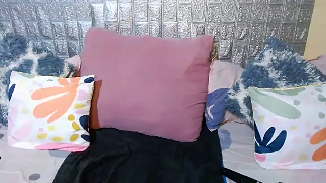 Foxy African online show from 11-03-25, 02:39