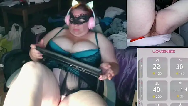 Snapshot of BBW-Ginger chatting on 07-04-26, 10:14 BBW-Ginger online show from 07-04-26, 10:14