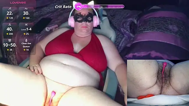 Snapshot of BBW-Ginger chatting on 10-05-25, 10:22 BBW-Ginger online show from 10-05-25, 10:22