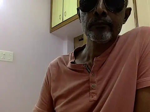 Lookin4Kinky Partner online show from 12-20-25, 01:03