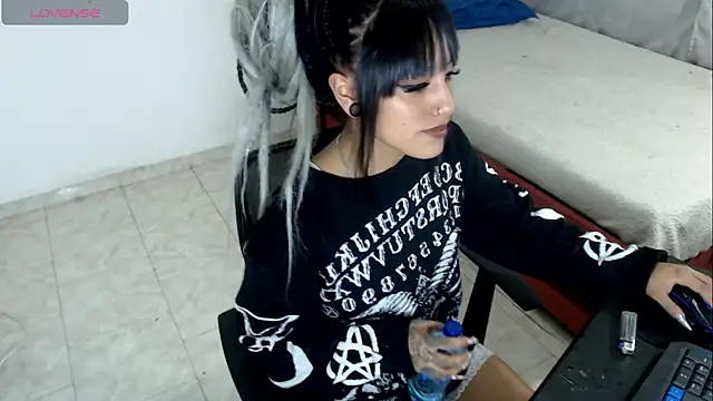 vanne summer  online show from 03-05-26, 02:08