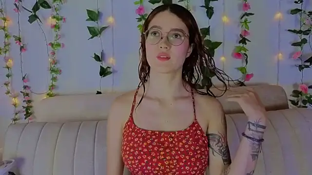 MiaWinx online show from 11-20-25, 09:04