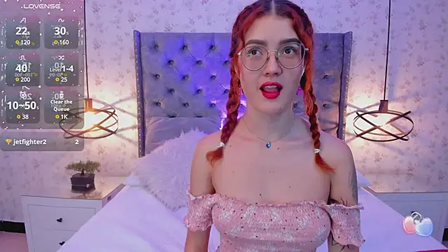 Snapshot of MiaWinx chatting on 01-28-25, 01:18 MiaWinx online show from 01-28-25, 01:18