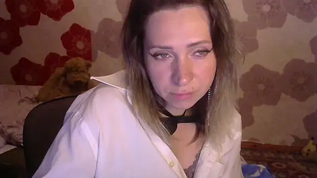 Queen Daenerys online show from 09-26-25, 05:53
