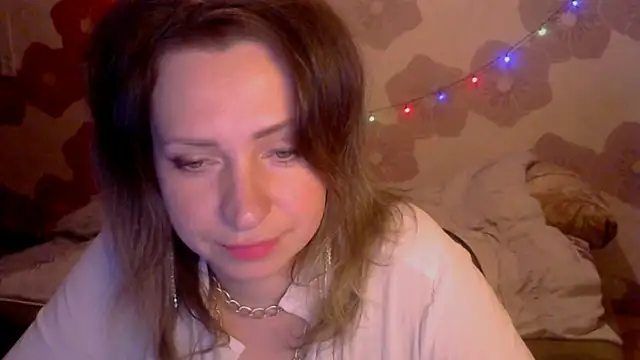 Queen Daenerys online show from 11-11-25, 07:30