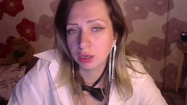 Queen Daenerys online show from 09-30-25, 04:35
