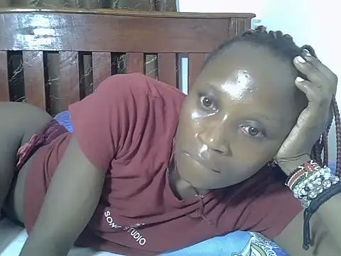 SpicyPetite online show from 04-05-26, 06:53