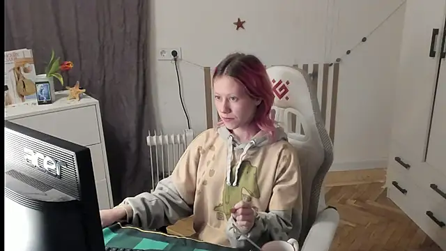 Silly  Milly online show from 03-25-26, 06:18