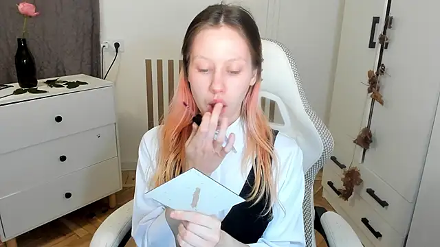 Silly  Milly online show from 11-16-25, 03:50