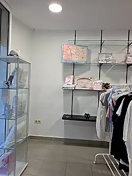 GatitaXD27 online show from 10-10-25, 07:31