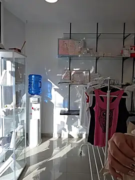 GatitaXD27 online show from 12-19-25, 10:39