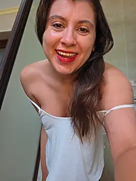 Snapshot of GatitaXD27 chatting on 04-30-26, 10:11 GatitaXD27 online show from 04-30-26, 10:11