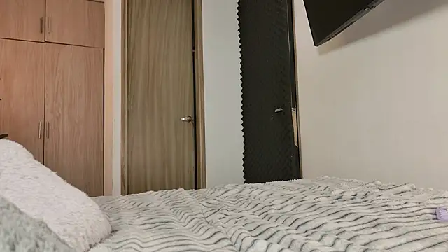 Snapshot of lady_ni_ chatting on 10-11-25, 01:01 lady ni  online show from 10-11-25, 01:01