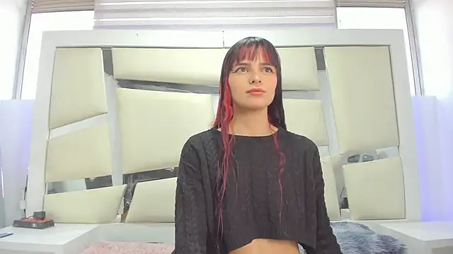 chrystal js online show from 03-19-25, 01:29