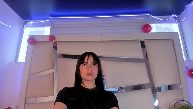 chrystal js online show from 01-12-26, 01:40