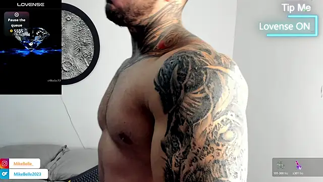 Snapshot of mike_belle chatting on 12-15-25, 11:53 mike belle online show from 12-15-25, 11:53