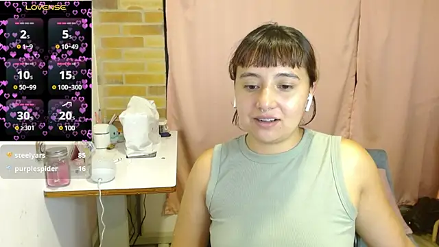 Snapshot of emitaa17228o chatting on 01-11-25, 02:09 emitaa17228o online show from 01-11-25, 02:09