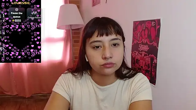 Snapshot of emitaa17228o chatting on 03-08-25, 06:37 emitaa17228o online show from 03-08-25, 06:37