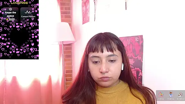 Snapshot of emitaa17228o chatting on 03-10-25, 06:23 emitaa17228o online show from 03-10-25, 06:23