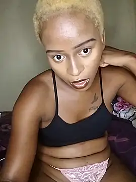 Snapshot of Nomawethu2002 chatting on 02-04-25, 10:34 Nomawethu2002 online show from 02-04-25, 10:34