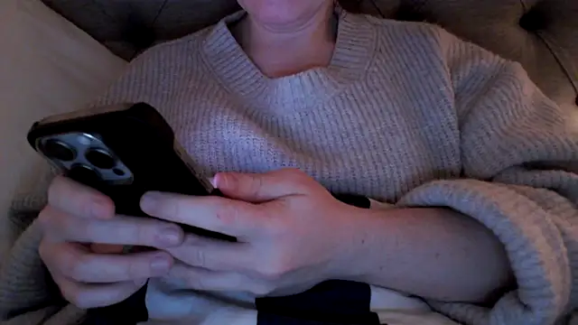 Sandysecret online show from 11-20-25, 08:42