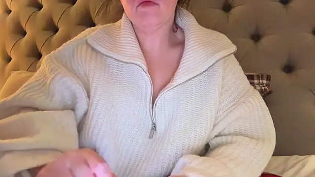 Sandysecret online show from 12-14-25, 09:20