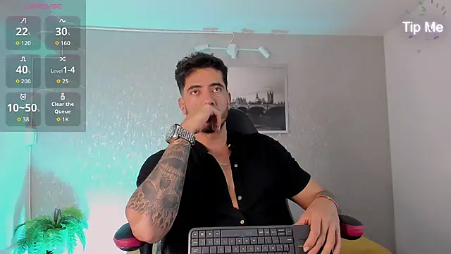 Nate franco online show from 10-20-25, 06:37