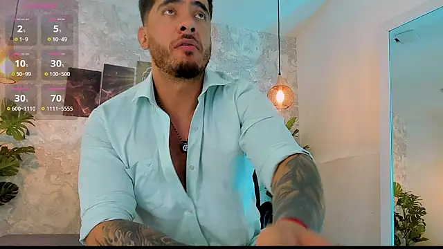 Snapshot of Nate_franco chatting on 06-18-26, 04:11 Nate franco online show from 06-18-26, 04:11