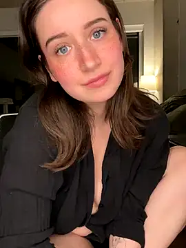 nerdynina online show from 11-29-25, 12:33