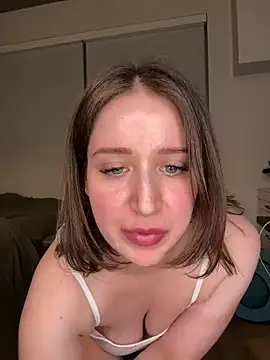 Snapshot of nerdynina chatting on 02-18-25, 01:21 nerdynina online show from 02-18-25, 01:21