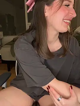 nerdynina online show from 01-14-26, 12:36