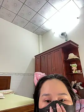    Erin    online show from 04-16-26, 02:12