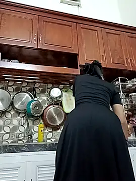 Snapshot of ___Erin___ chatting on 11-11-25, 03:34 Erin online show from 11-11-25, 03:34