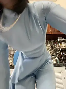    Erin    online show from 07-10-26, 03:06