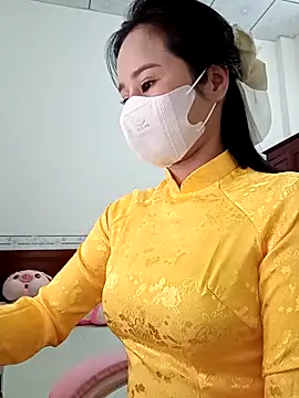    Erin    online show from 02-18-26, 01:36