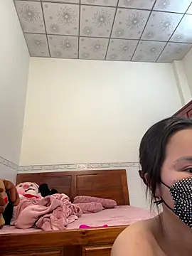    Erin    online show from 05-13-26, 03:13