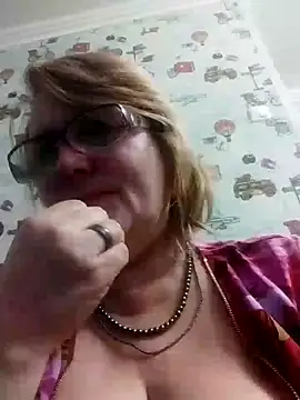 Snapshot of Forest-Lady chatting on 02-07-25, 05:40 Forest-Lady online show from 02-07-25, 05:40