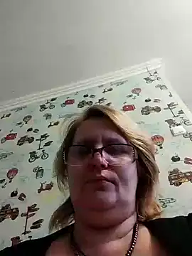 Snapshot of Forest-Lady chatting on 02-12-25, 01:16 Forest-Lady online show from 02-12-25, 01:16