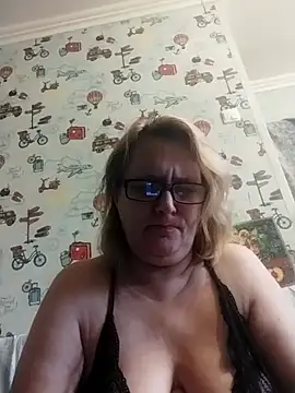 Forest-Lady online show from 10-29-25, 07:18