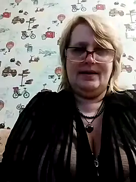 Snapshot of Forest-Lady chatting on 02-20-25, 04:14 Forest-Lady online show from 02-20-25, 04:14