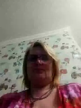 Snapshot of Forest-Lady chatting on 02-16-25, 06:43 Forest-Lady online show from 02-16-25, 06:43